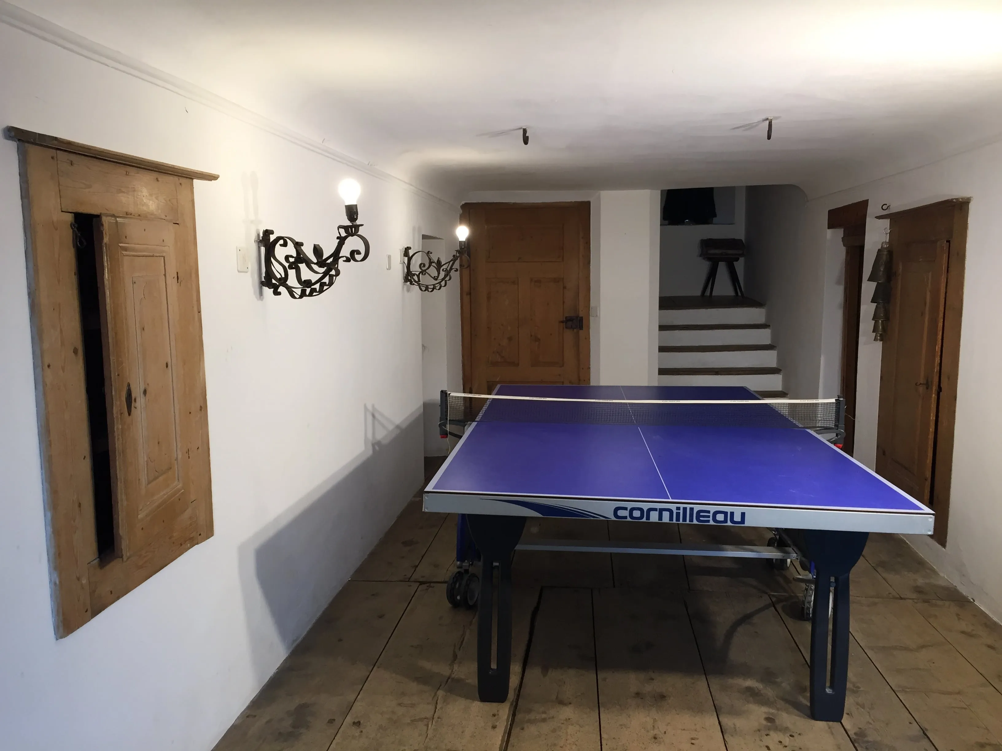 Freizeitraum im Sulér mit Tischtennistisch