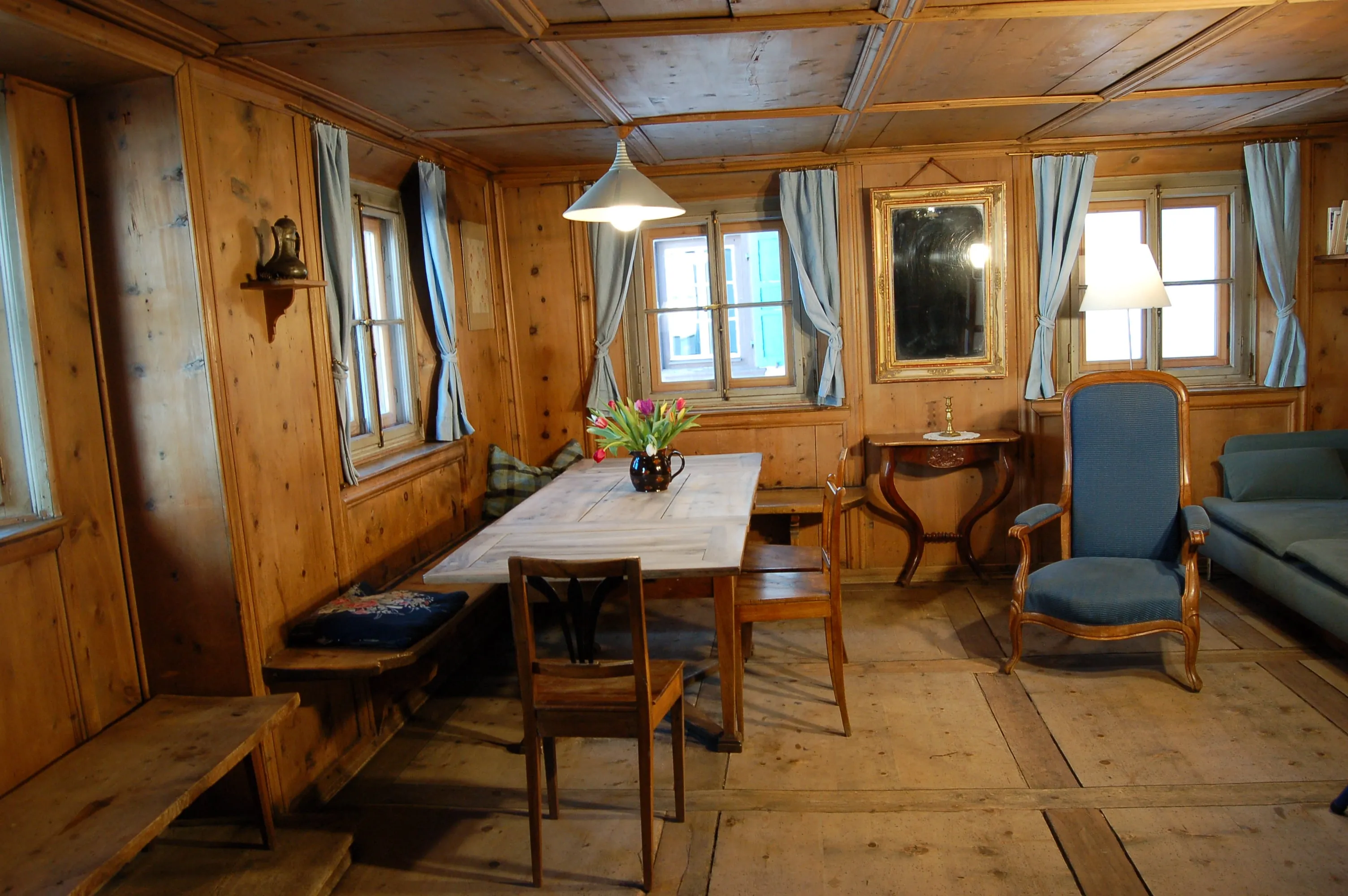 Esstisch in Wohnzimmer